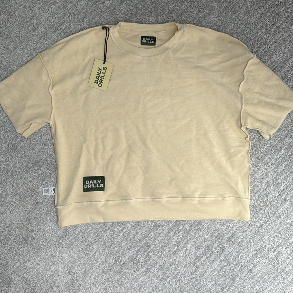 Daily Drills Cropped Sleeve Crew - Sand - Picture 5 of 7